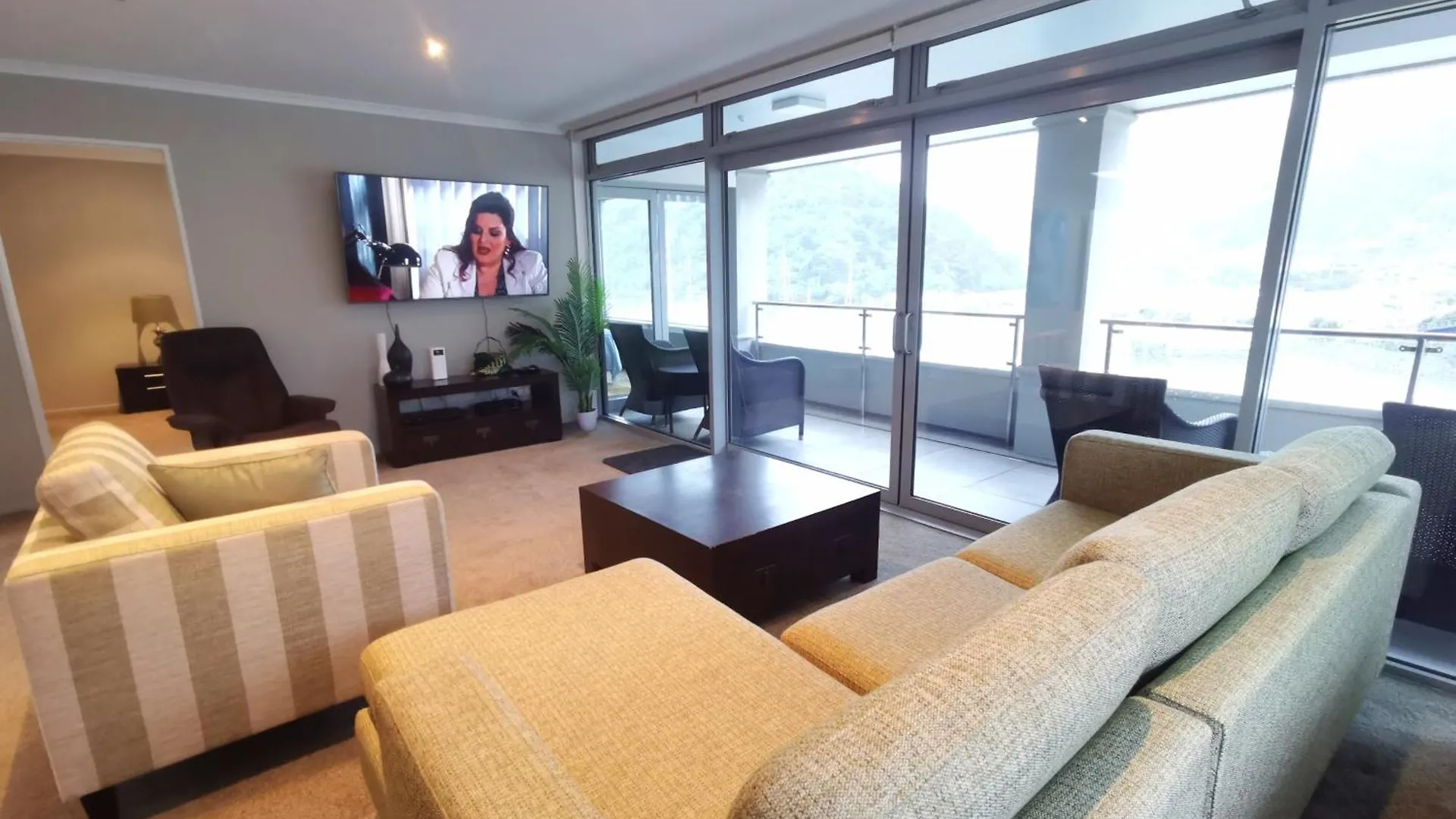 Picton Waterfront Apartments New Zealand